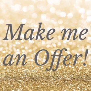 Offers Welcome!! 👛💫💗 20% off 3 or more items!🌟